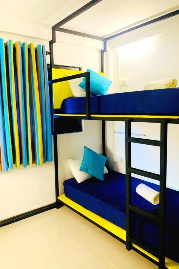 Vitamin Sea Hostel Inn 디크웰라 외부 사진