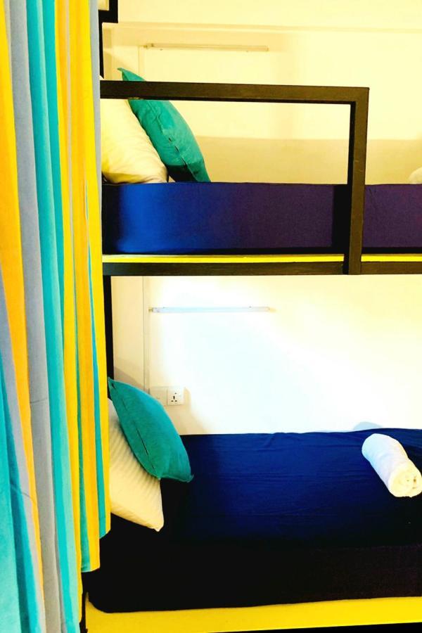 Vitamin Sea Hostel Inn 디크웰라 외부 사진