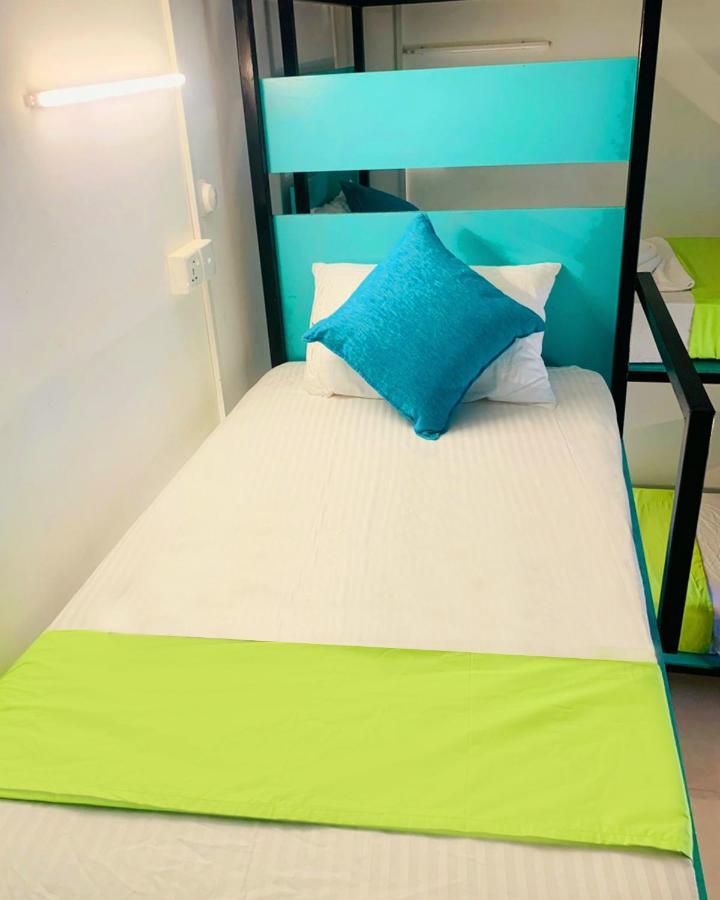 Vitamin Sea Hostel Inn 디크웰라 외부 사진